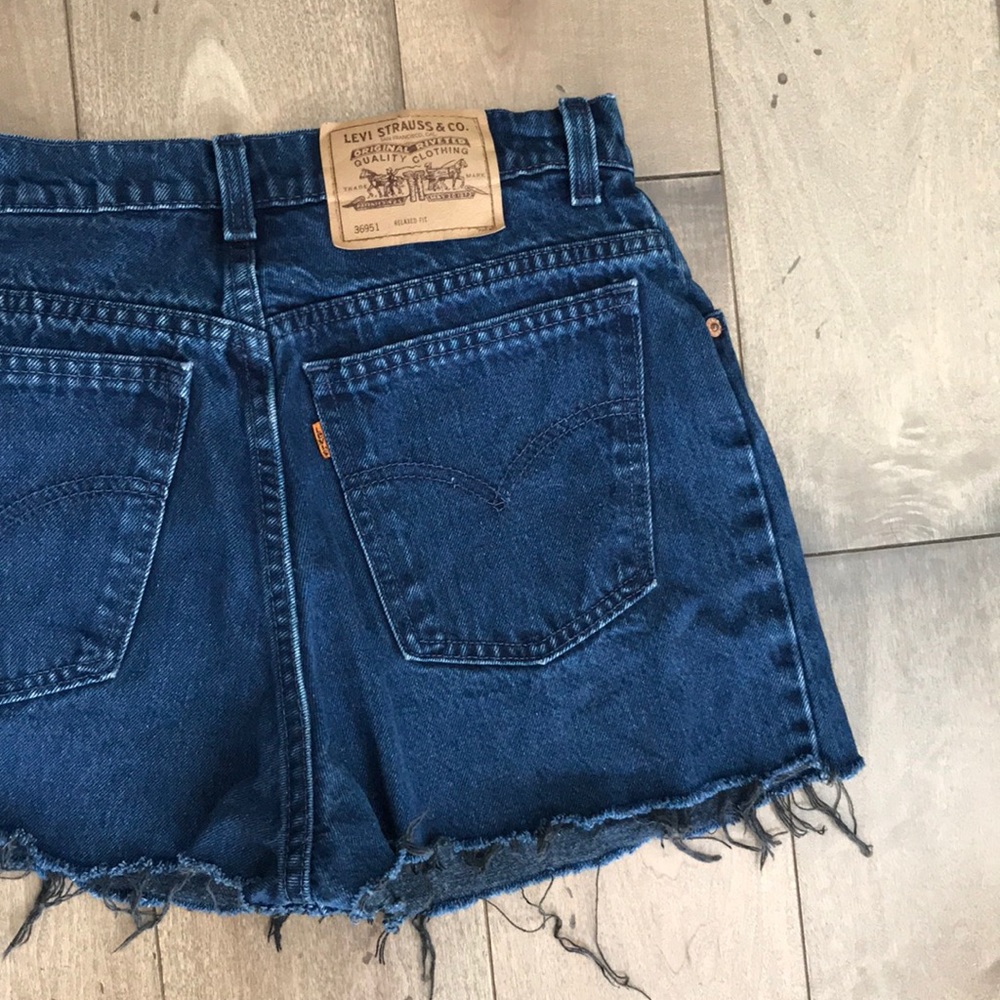 VINTAGE LEVI’S JEAN SHORTS DENIM 10 DARK WASH 90s